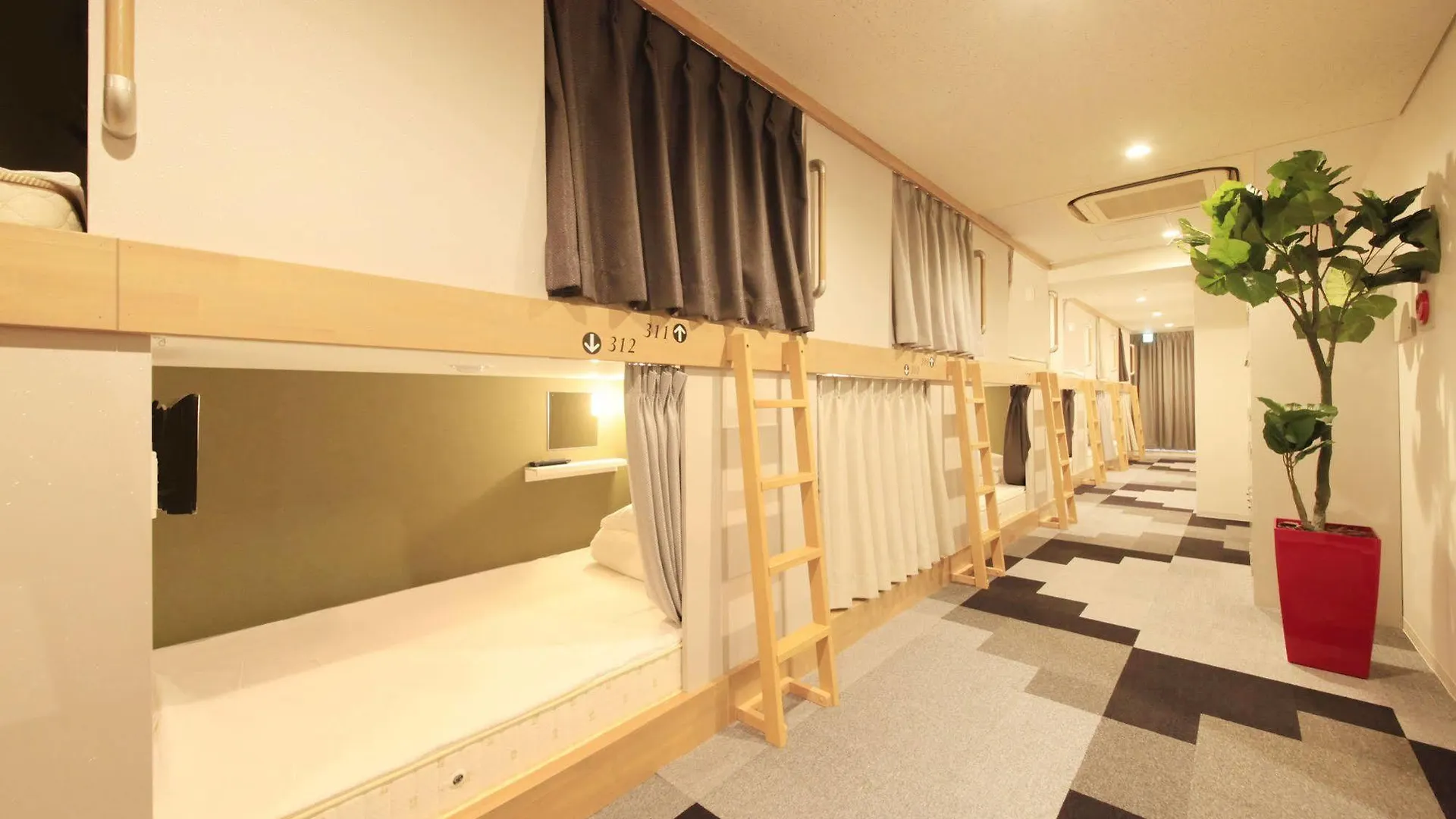 טוקיו Centurion Ladies Hostel Ueno Park