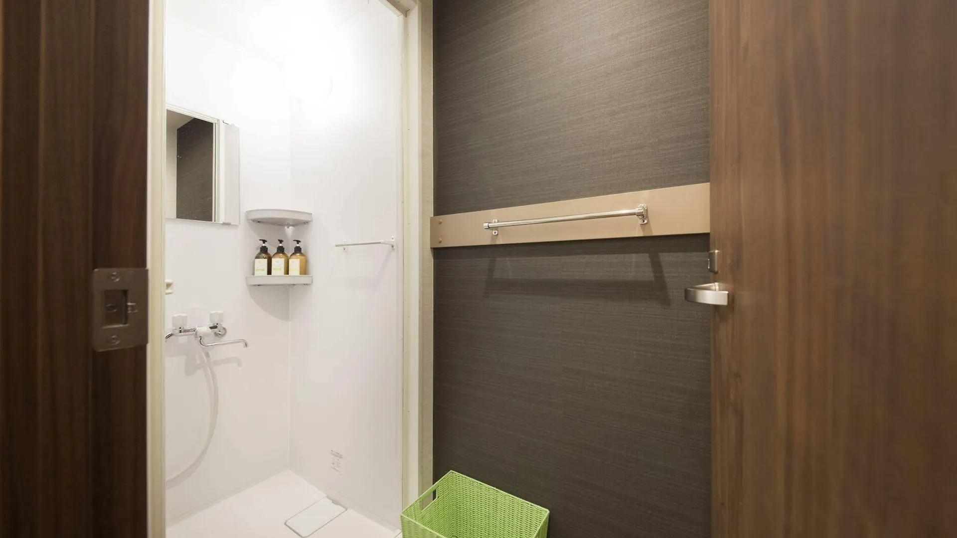 ** מלון קפסולה טוקיו Centurion Ladies Hostel Ueno Park יפן