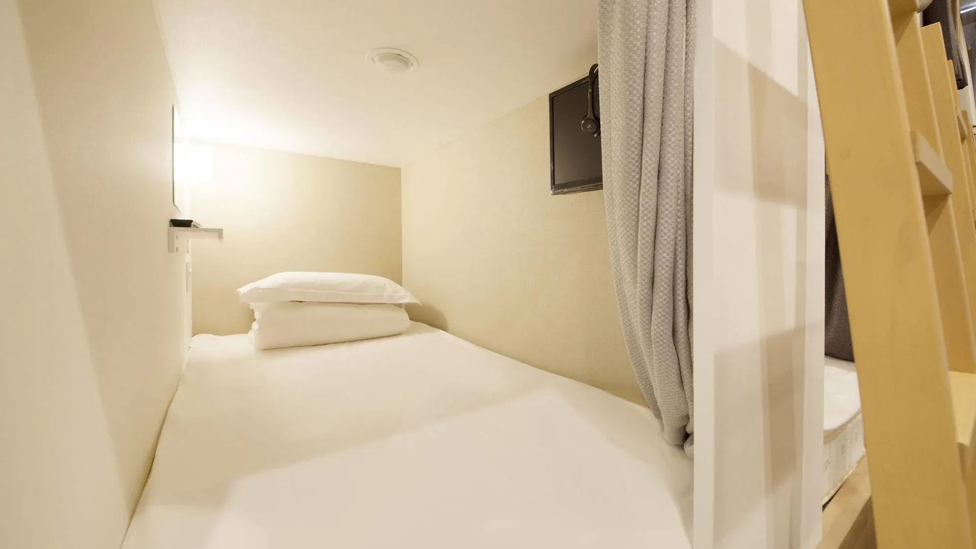 טוקיו Centurion Ladies Hostel Ueno Park